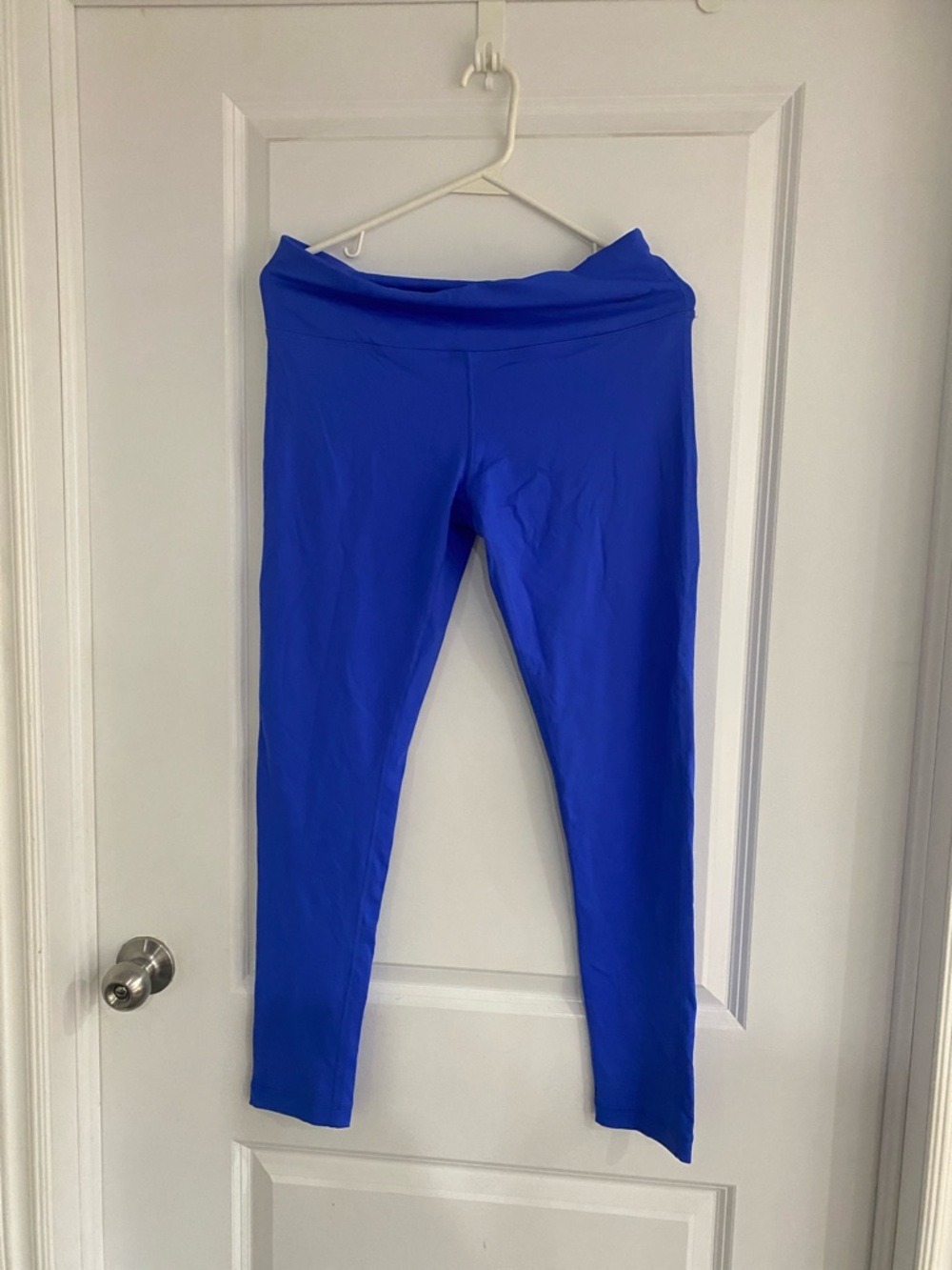 Women’s soft stretchy Leggings in Royal Blue